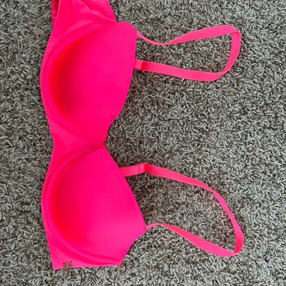 savage x fenty bras. - Picture 6 of 6